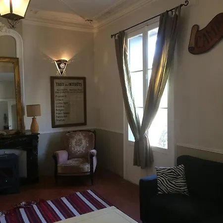 Bed & Breakfast La Cour D'ete *