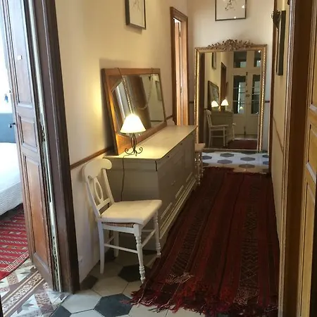 La Cour D'ete Bed & Breakfast Saint-Thibéry
